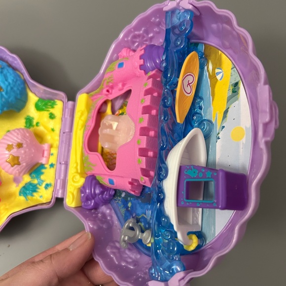 Polly Pocket Y2K Vintage Magical Purple Shell Toy Case with Stars and Hearts - Picture 7 of 8